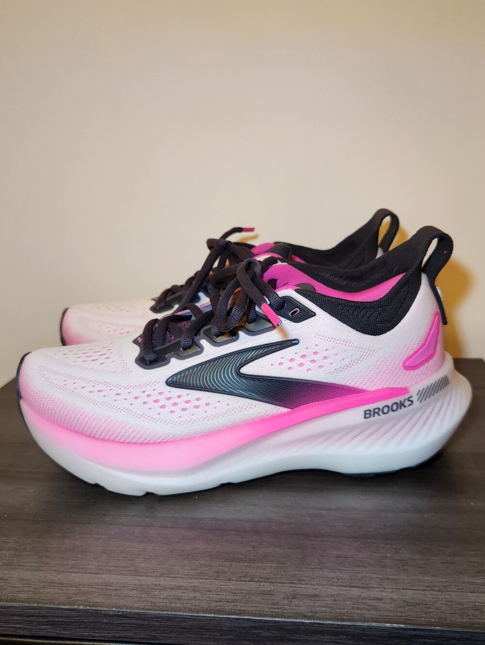 Brooks Glycerin GTS 23 Running Shoes Womens Size 6